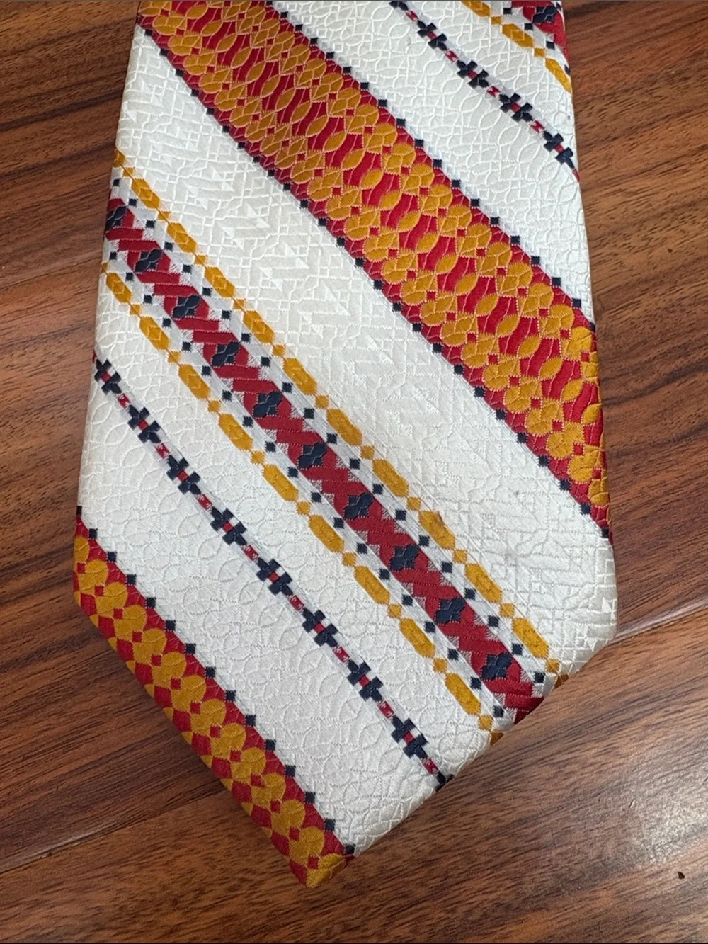Damon Neck‎ tie
